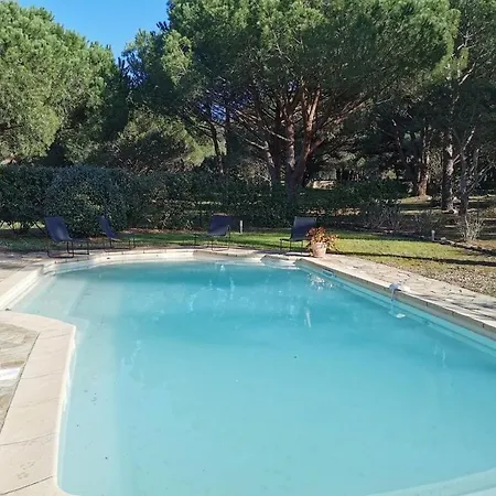 Charmante Privee Avec Piscine ヴィラ