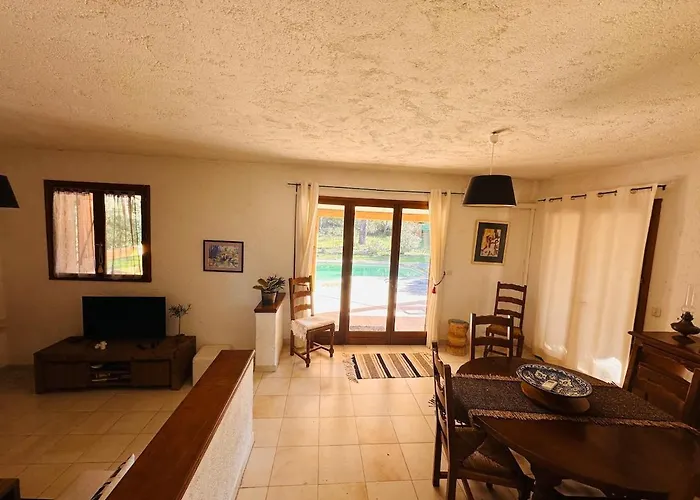 Villa Charmante Privée Avec Piscine